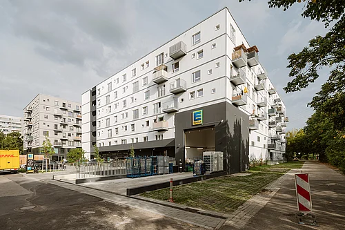 helle Wohnung mit Balkon und Mieterkeller - nahe der M5! - Photo 1