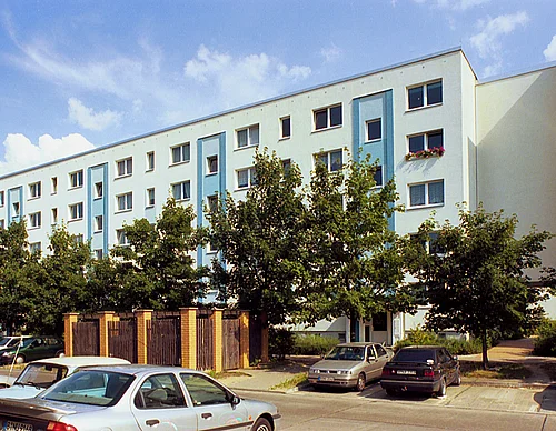 2-Zimmerwohnung im Erdgeschoss mit Balkon - Photo 1