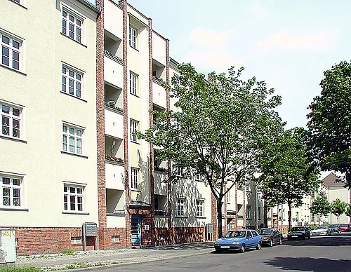 Familienglück auf 3 Zimmern - Foto 1