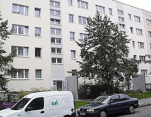 3-Zimmer-Wohnung mit großem Balkon zur Südseite - Photo 1