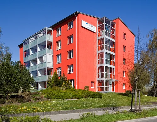 تصویر Robert-Rössle-Straße 1, 13125 Berlin