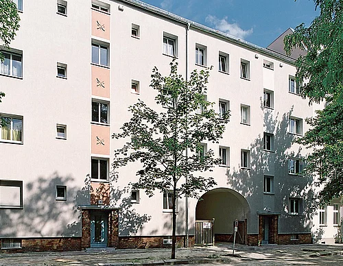 2-Zimmer-Wohnung mit Balkon - wird unrenoviert vermietet - Photo 1