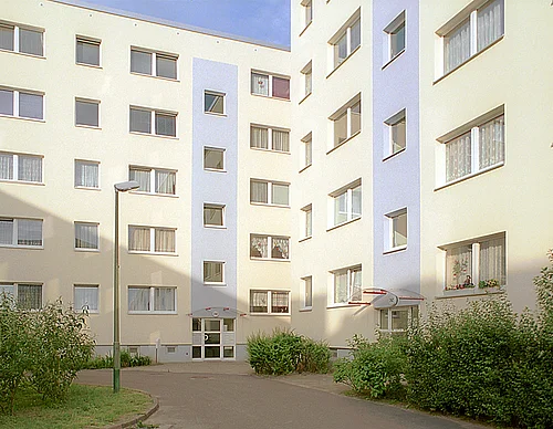 Renovierungsbedürftige 5-Zimmer-Wohnung mit 2 Balkone - Foto 1