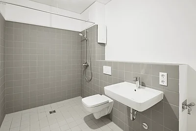 Innenansicht Bad Musterwohnung; Barrierefrei